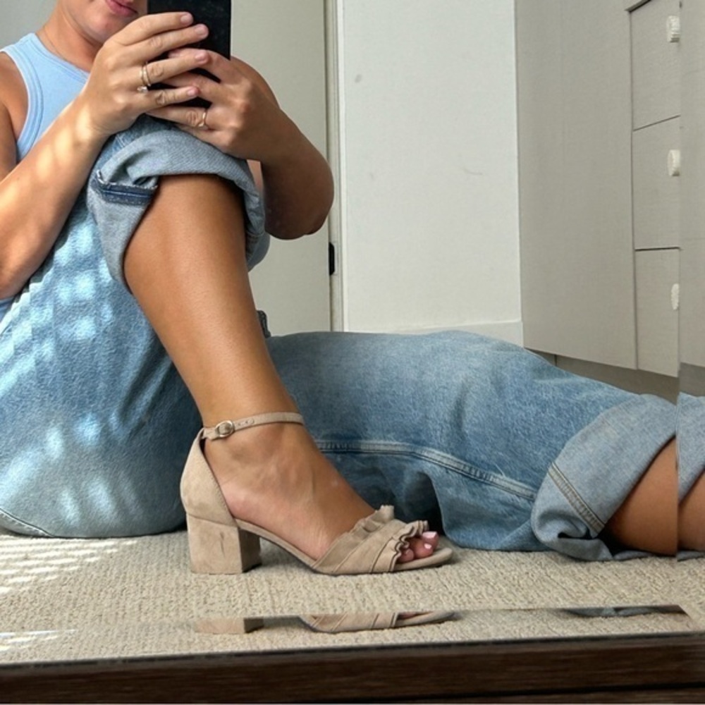 Unisa ruffle block heel sandal